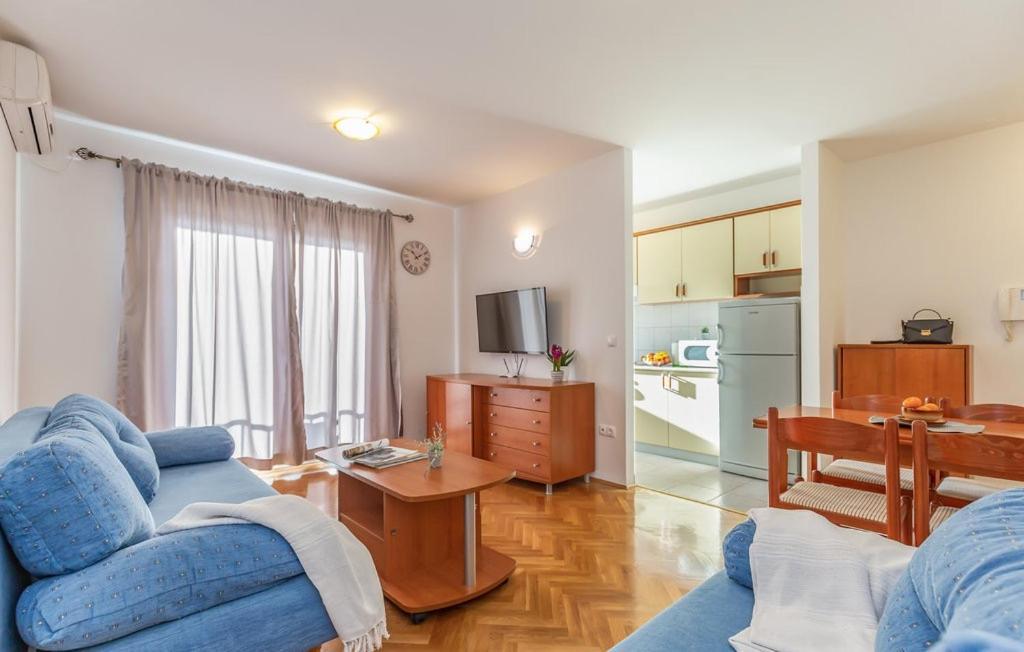 Apartments With A Parking Space Makarska - 18170 المظهر الخارجي الصورة